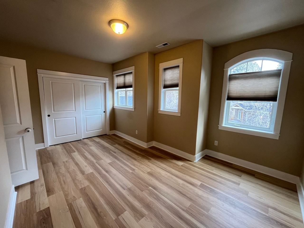 165 S Timber Pine Pl - Photo 4 of 20