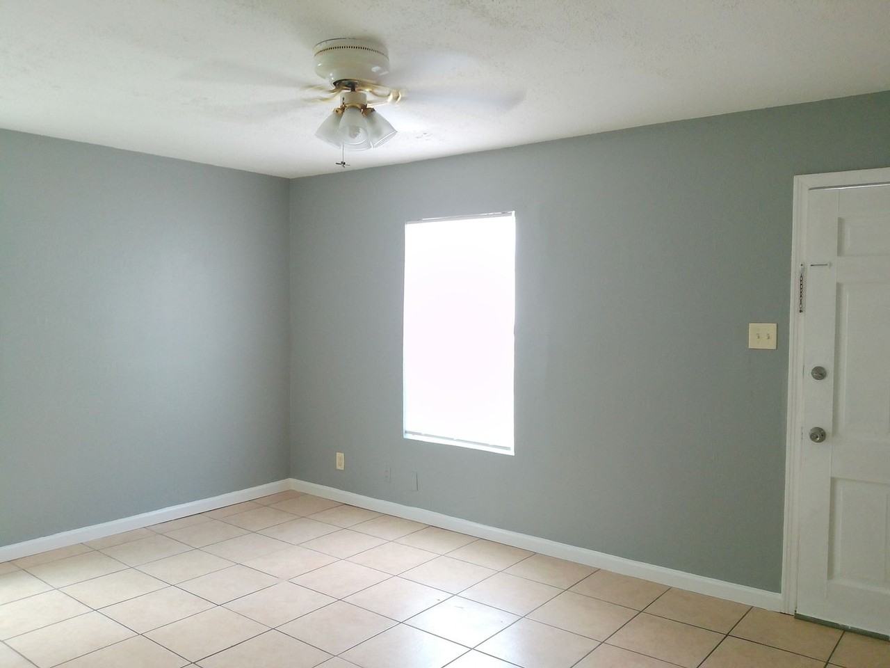 4330 Spring St - Photo 2 of 14