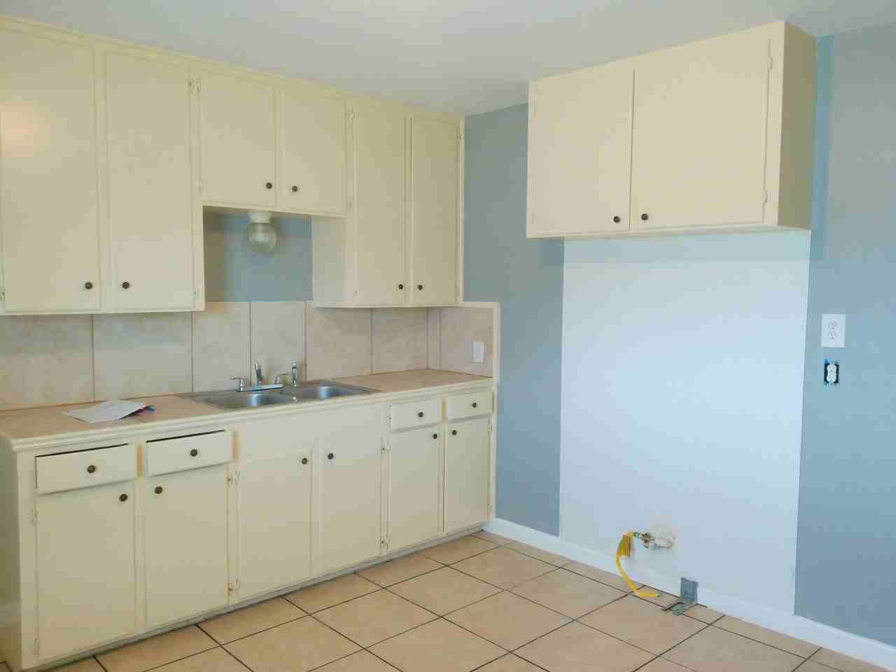 4330 Spring St - Photo 3 of 14