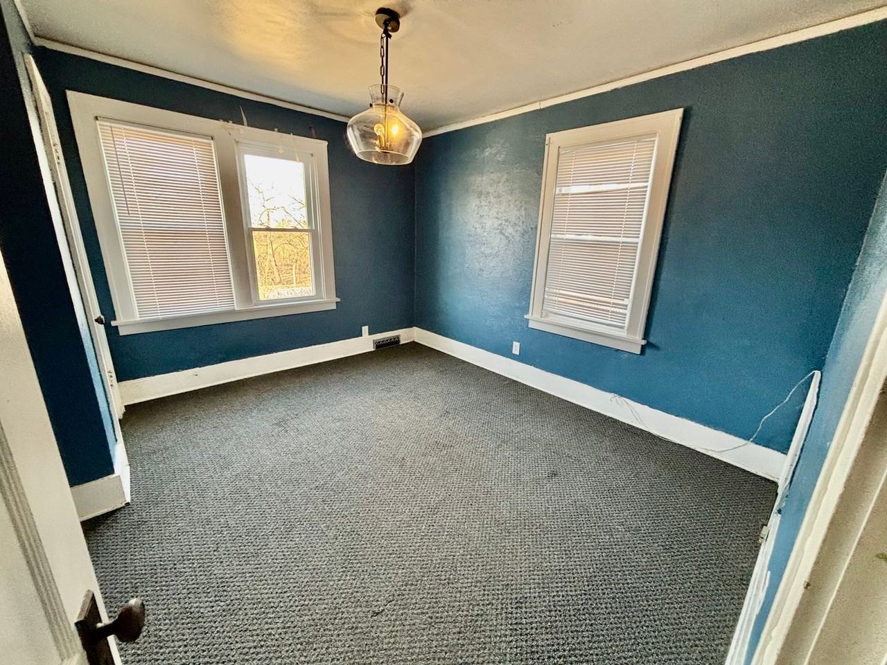 847 S 60th St - Photo 6 of 15