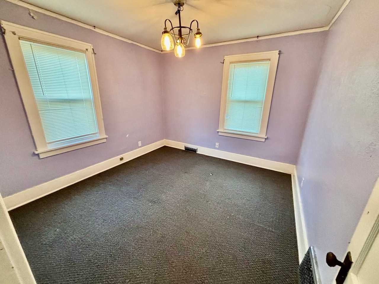 847 S 60th St - Photo 7 of 15