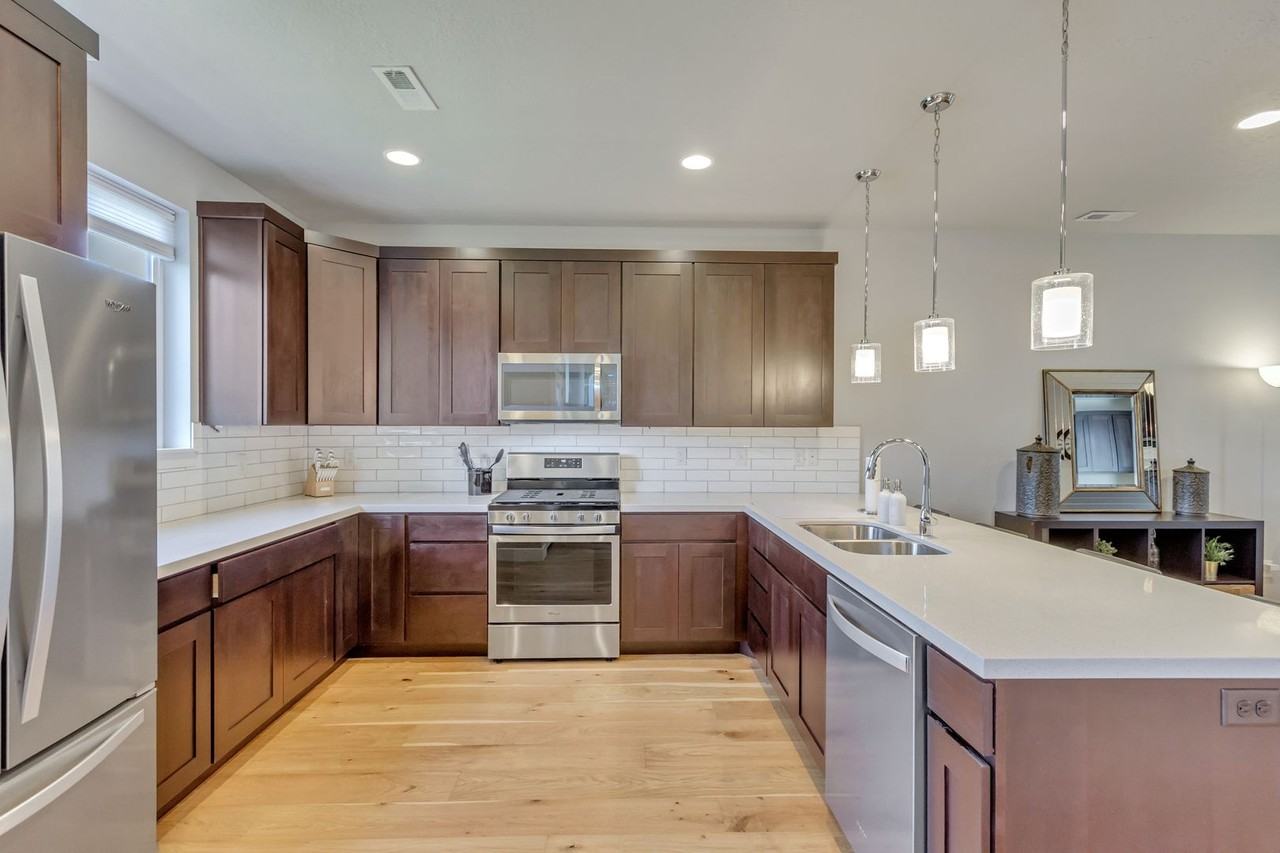 1419 E Komenda Way - Photo 6 of 24