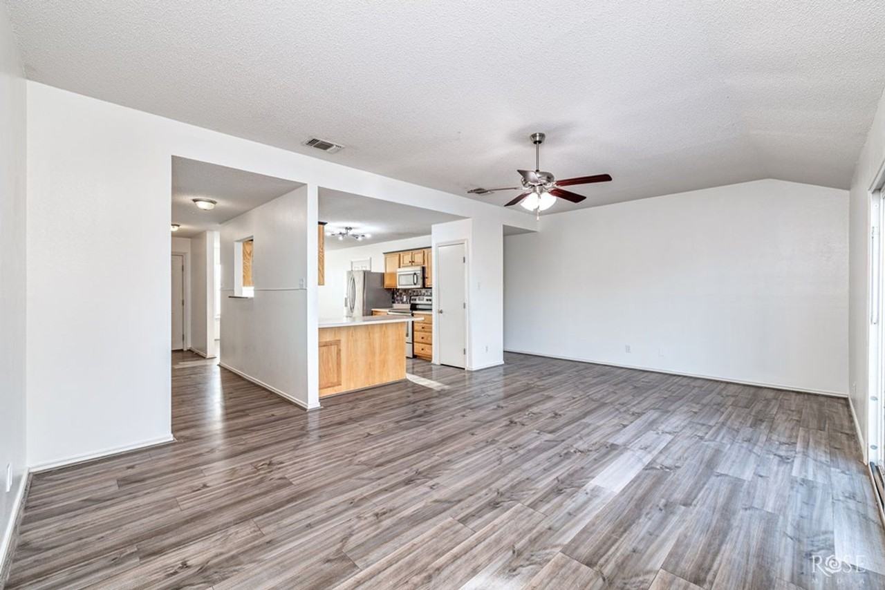 1229 Elmo Ln - Photo 7 of 24