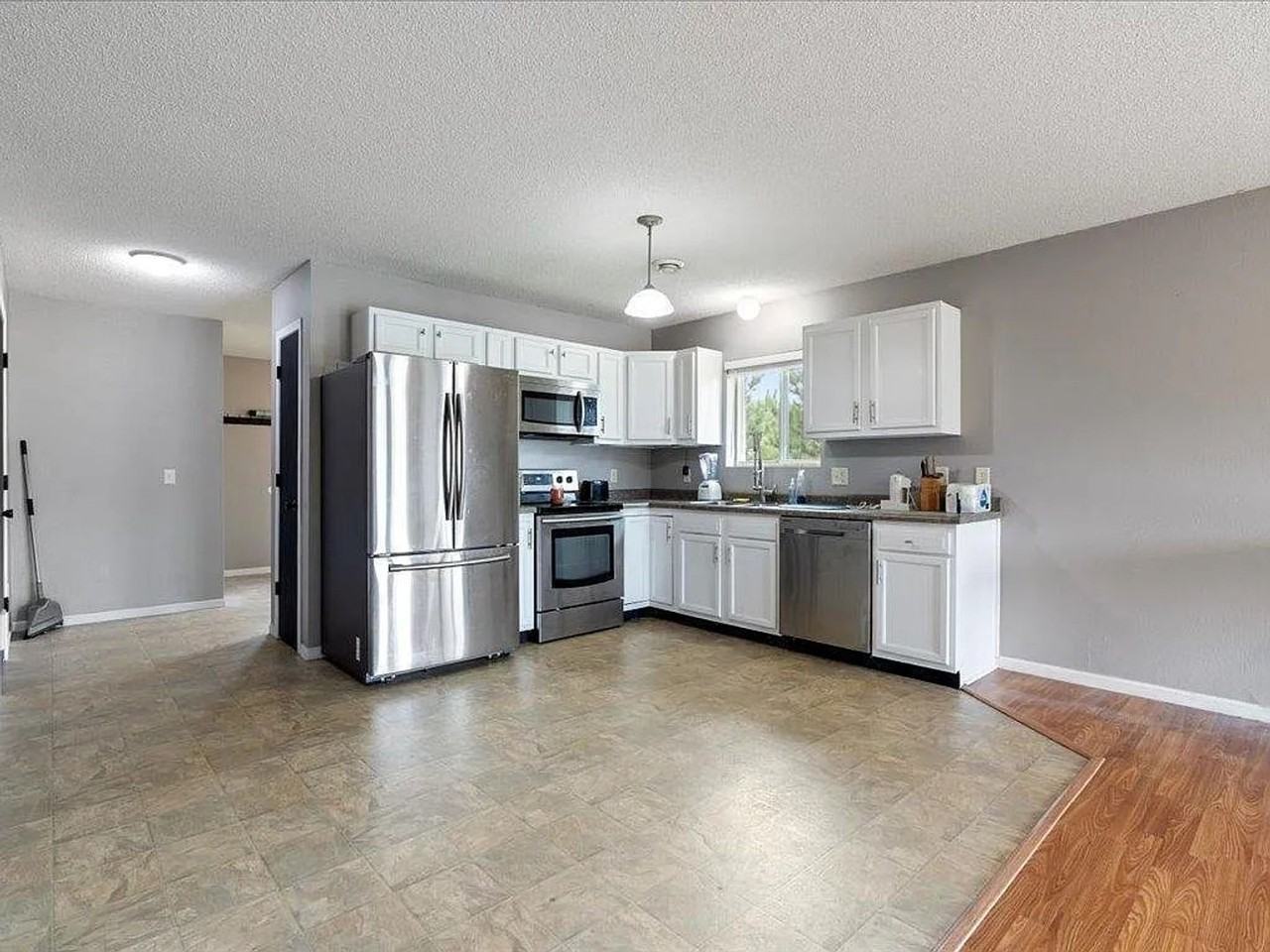 12528 2nd St - Photo 3 of 11