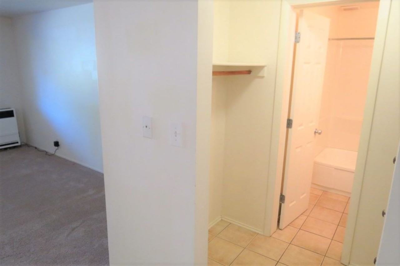 2955 College Ave - Photo 7 of 11