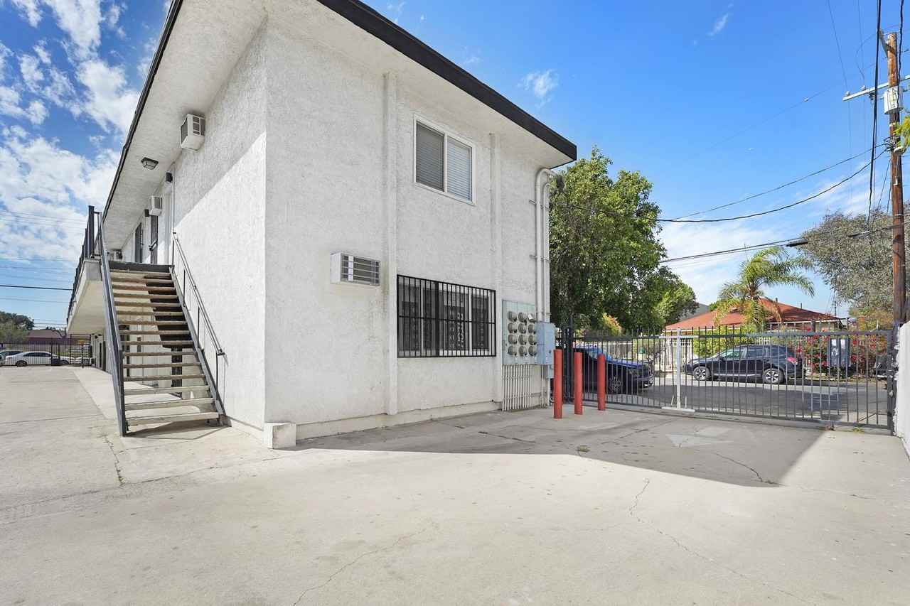 10028 San Fernando Rd - Photo 5 of 5