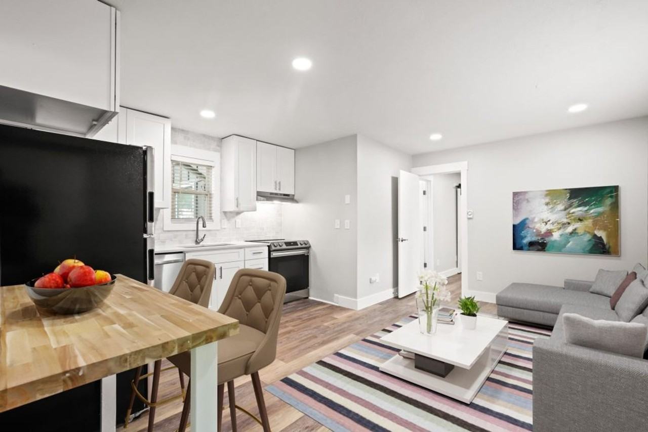 3485 Hayden Pl - Photo 3 of 9