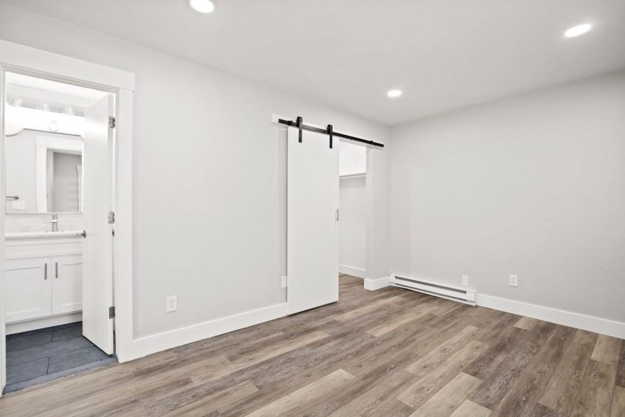 3485 Hayden Pl - Photo 5 of 9