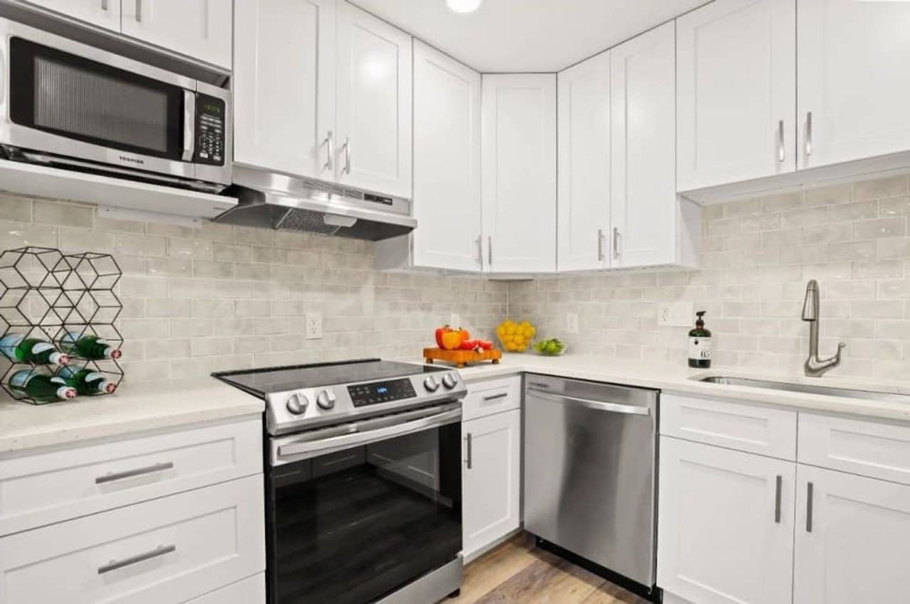 3527 Nottingham Ct - Photo 4 of 12