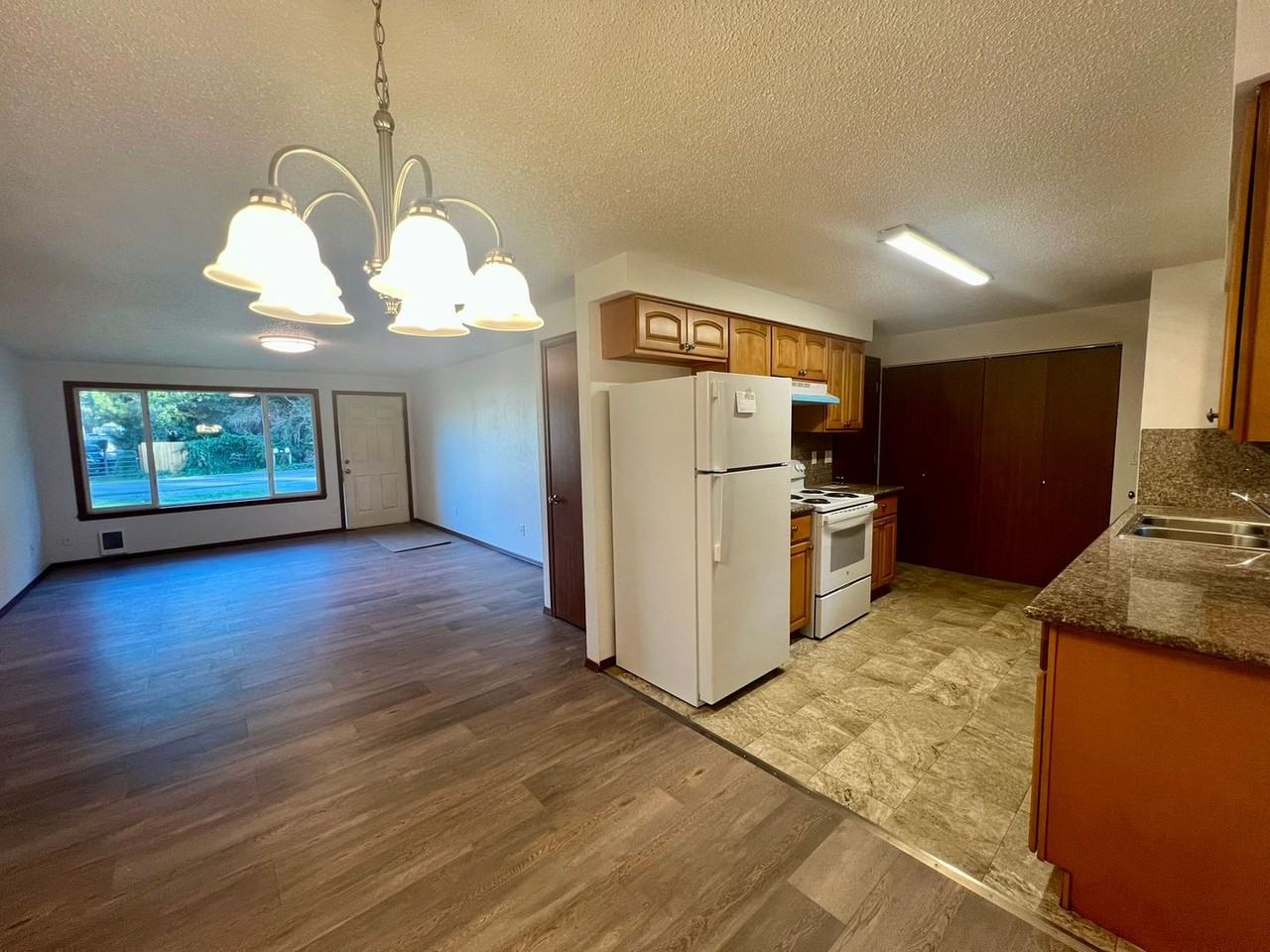 1205 Mary Lou St Se - Photo 2 of 17