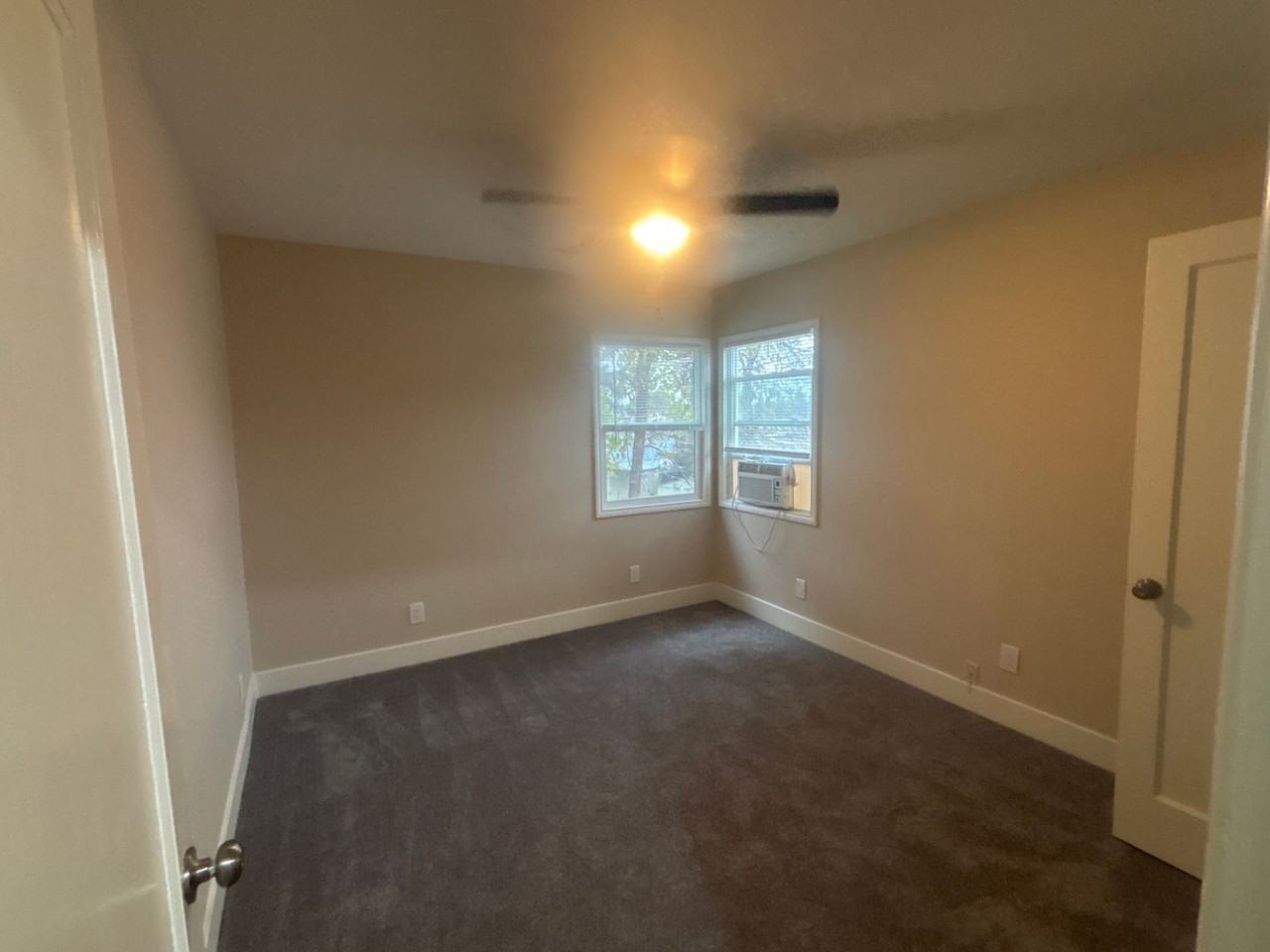 3954 Railroad Ave #1 - Photo 5 of 10