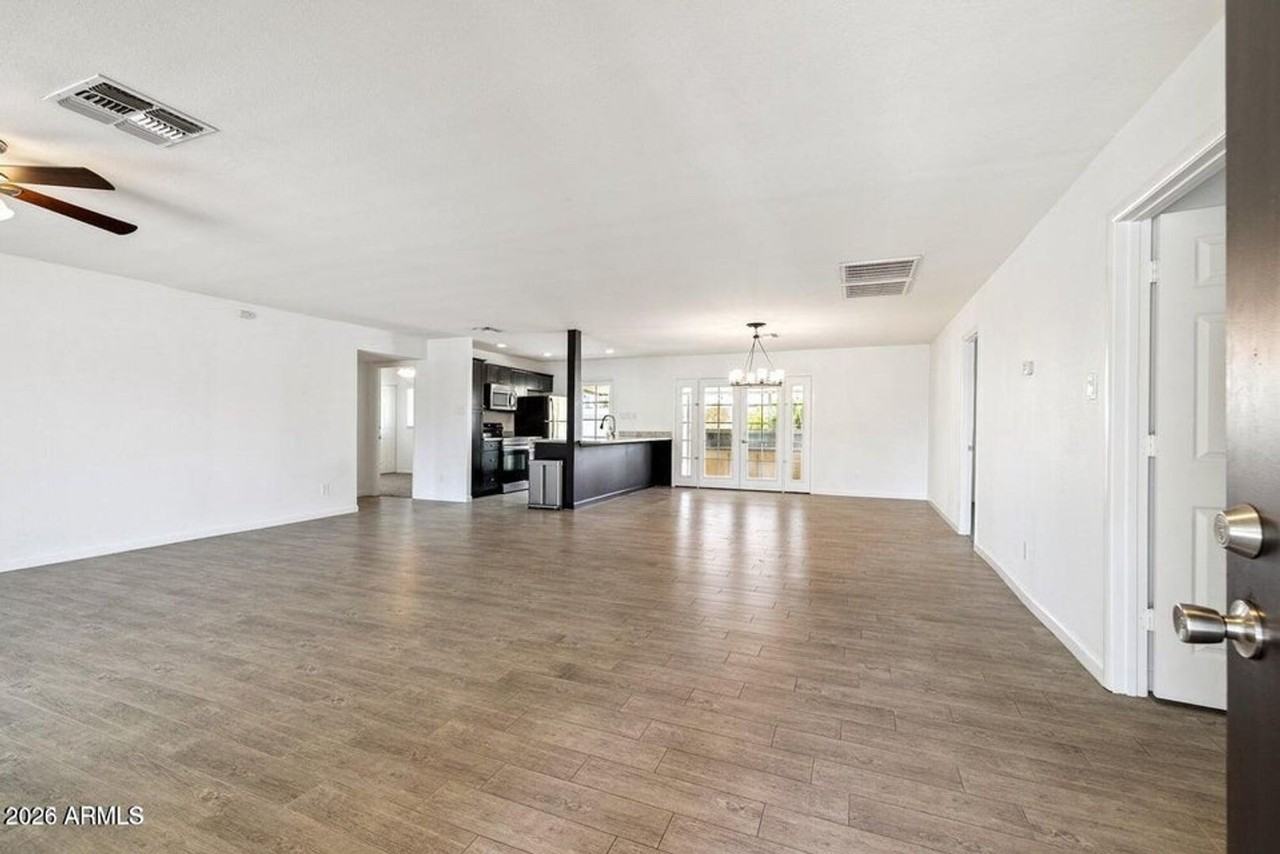 4613 S Rita Ln - Photo 5 of 20