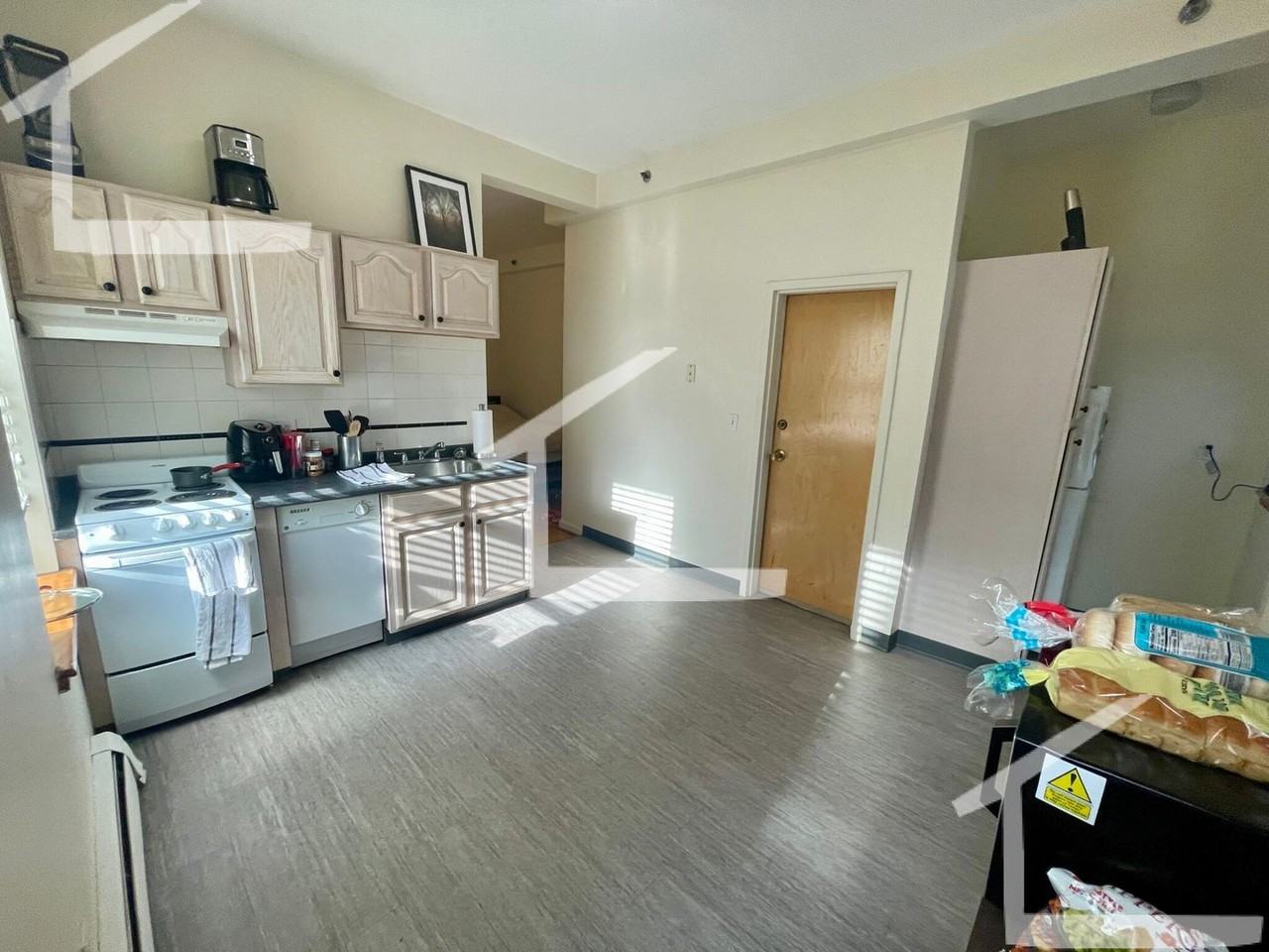 204 Chestnut Hill Ave - Photo 7 of 9