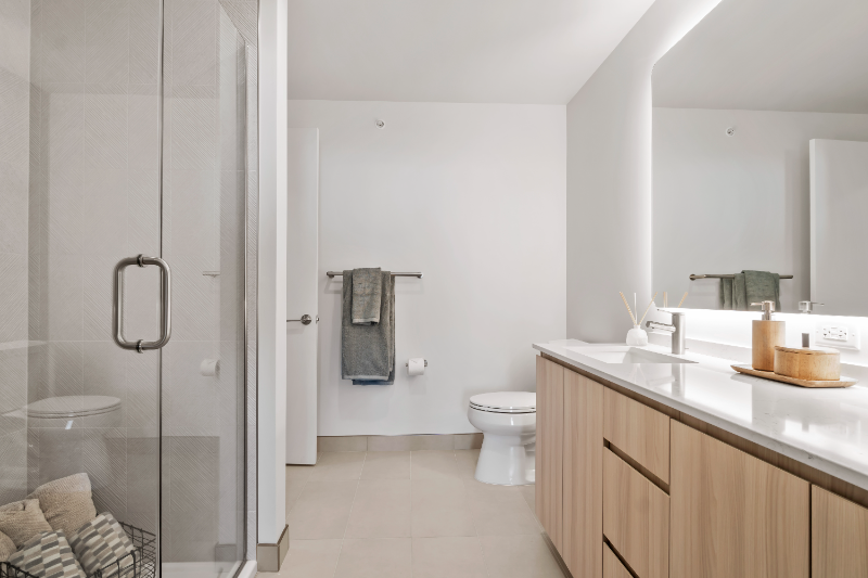 554 S Damen Ave - Photo 4 of 9