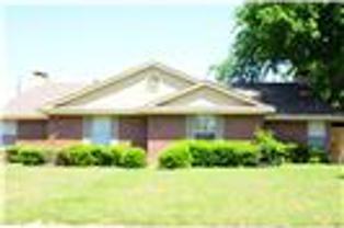 1722 Carrington Dr - Photo 1 of 1