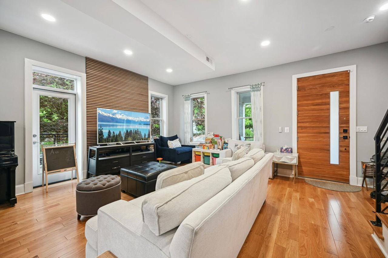 522 F St Ne - Photo 4 of 30