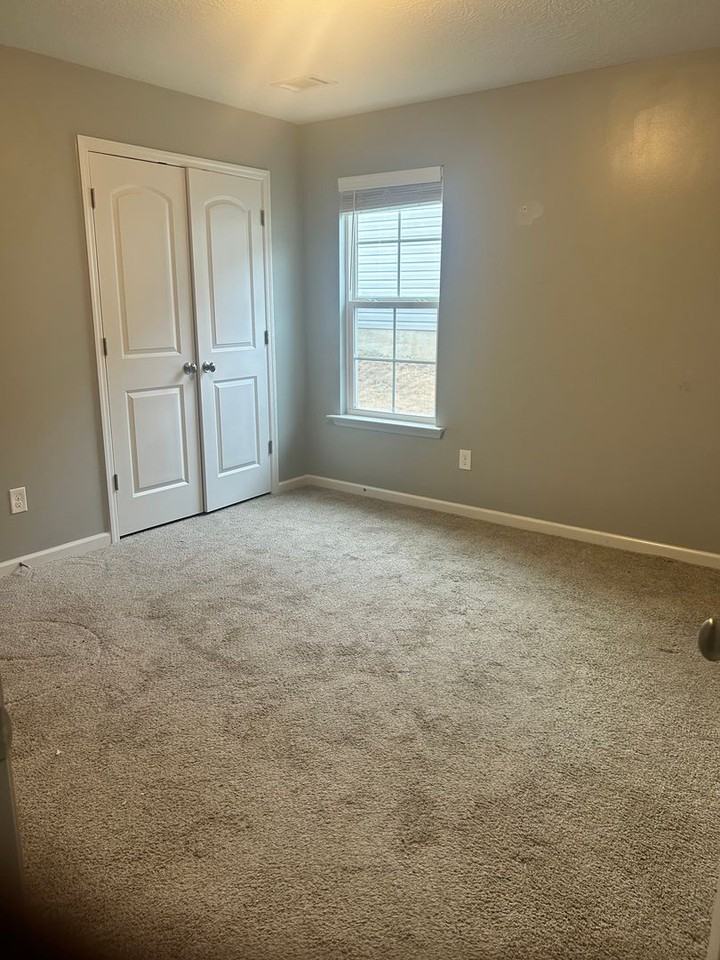 4535 Raleigh Dr - Photo 7 of 10