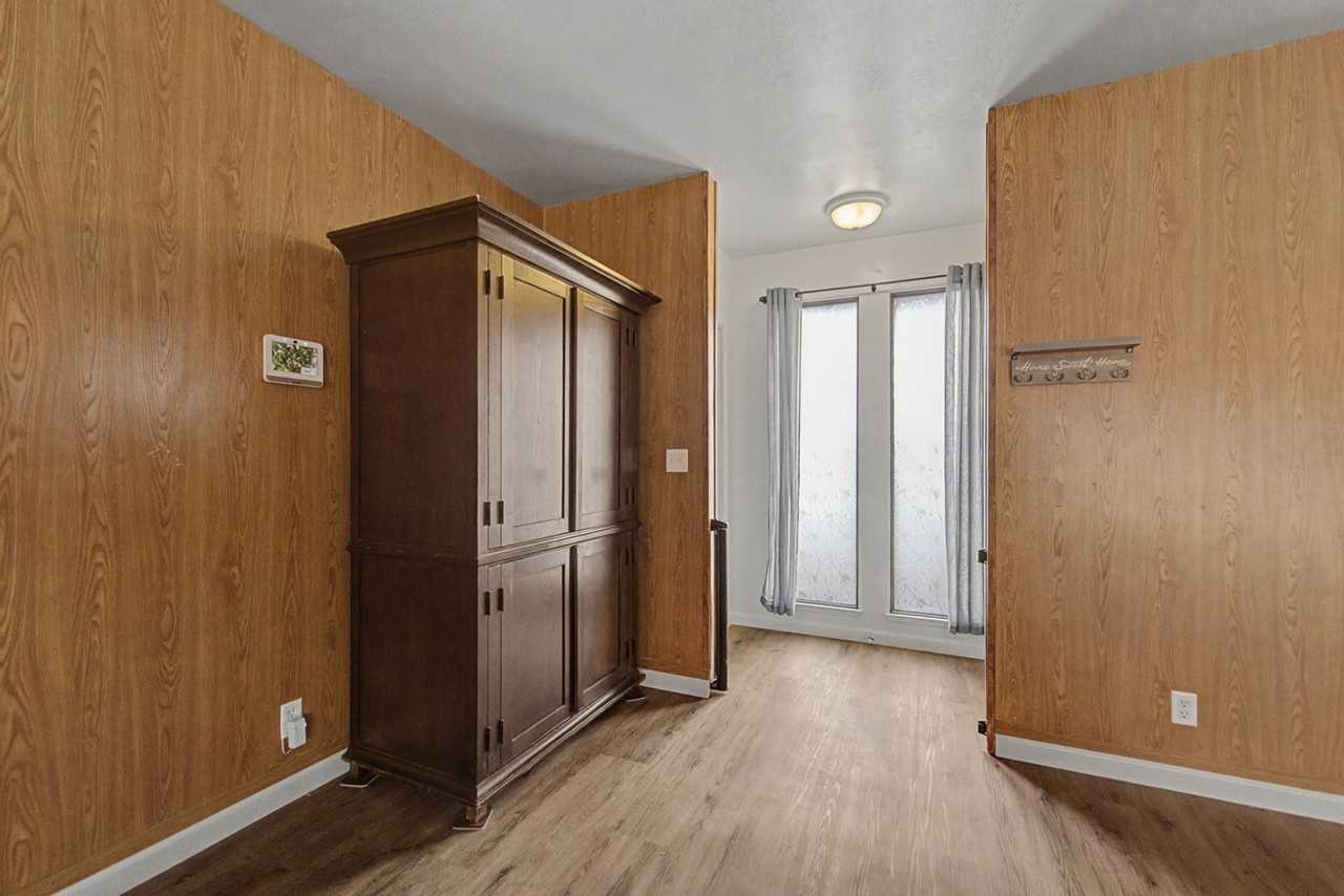 910 Teesdale Rd - Photo 5 of 20