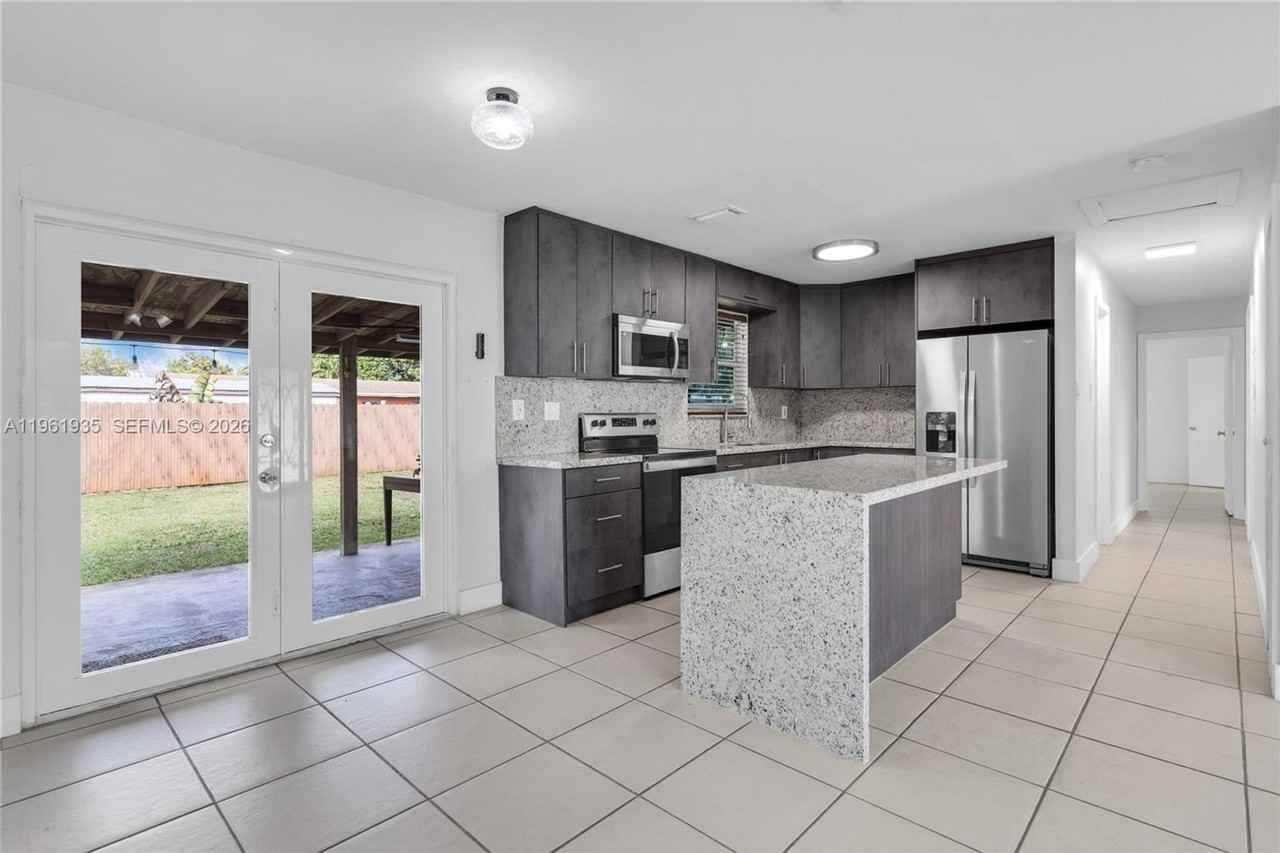 14943 Sw 302nd Ter - Photo 3 of 20