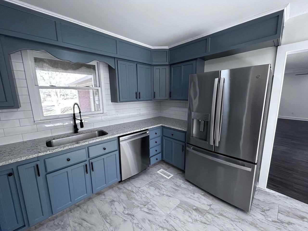 3700 Cairnbrook Ct - Photo 2 of 30