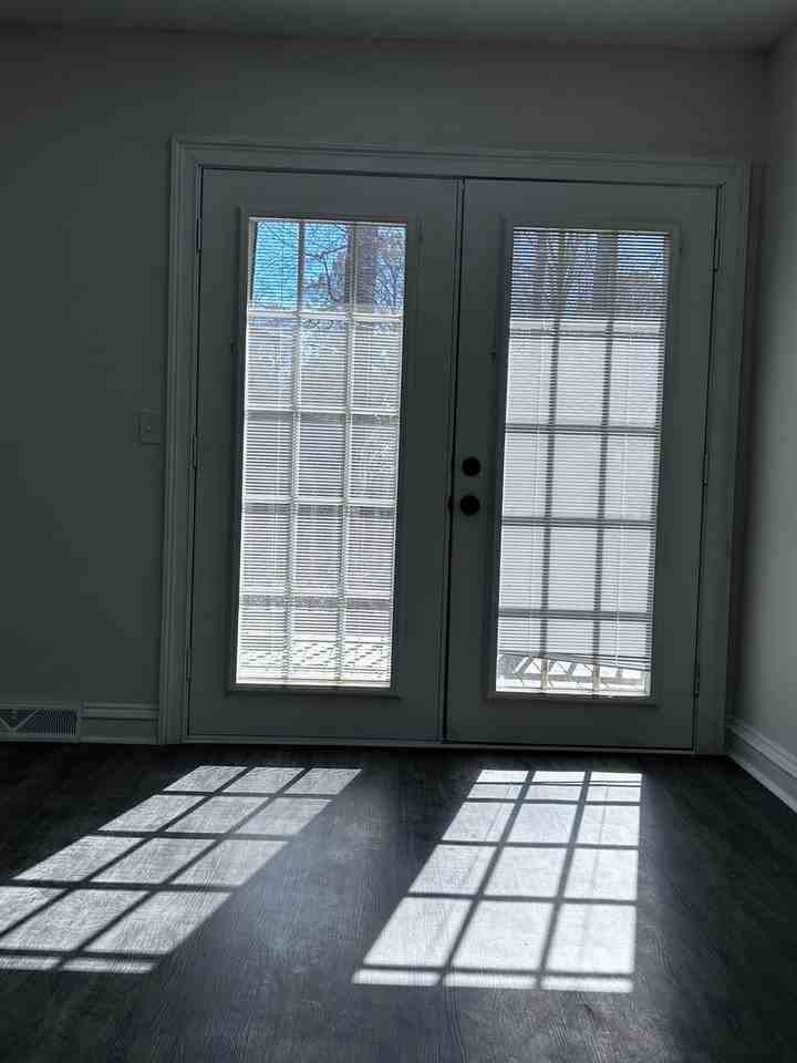 3700 Cairnbrook Ct - Photo 5 of 30