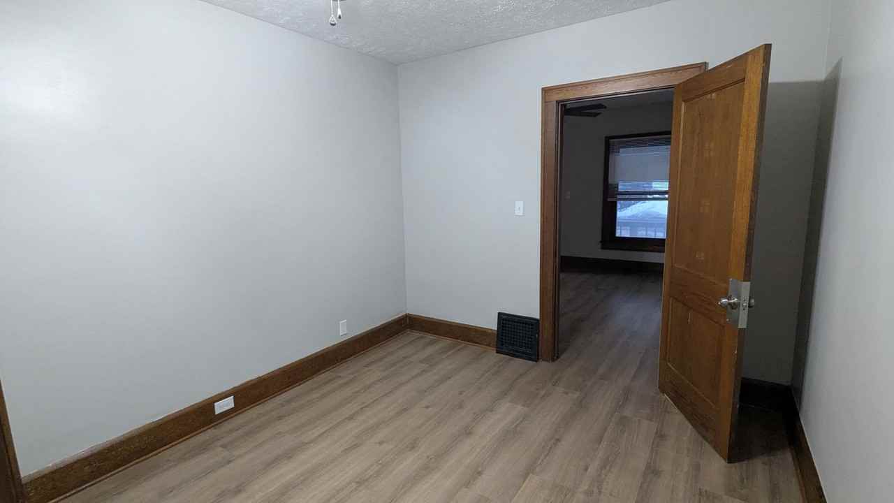 3237 State St Nw - Photo 6 of 49