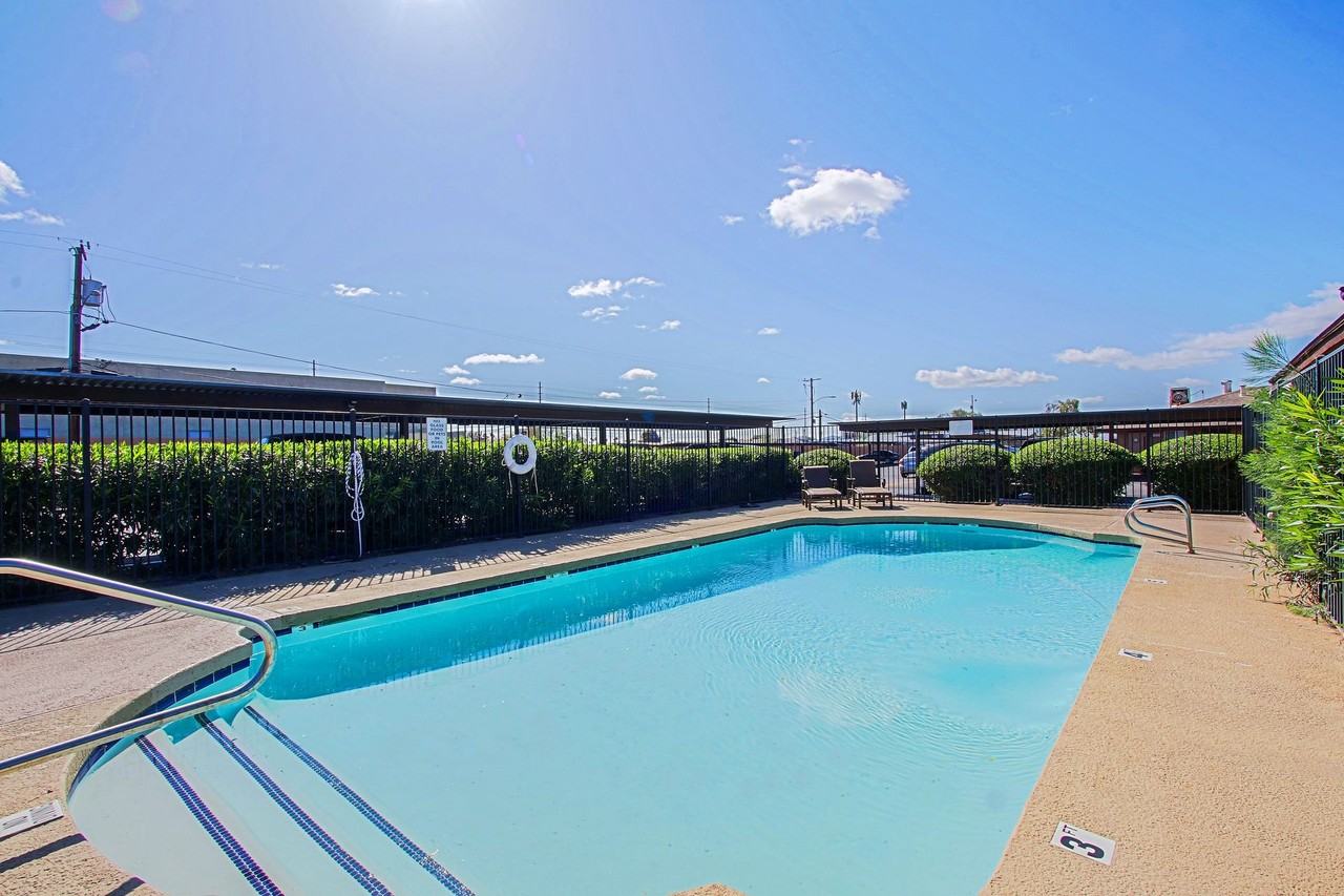 Aire Libre Apartments - Photo 7 of 16