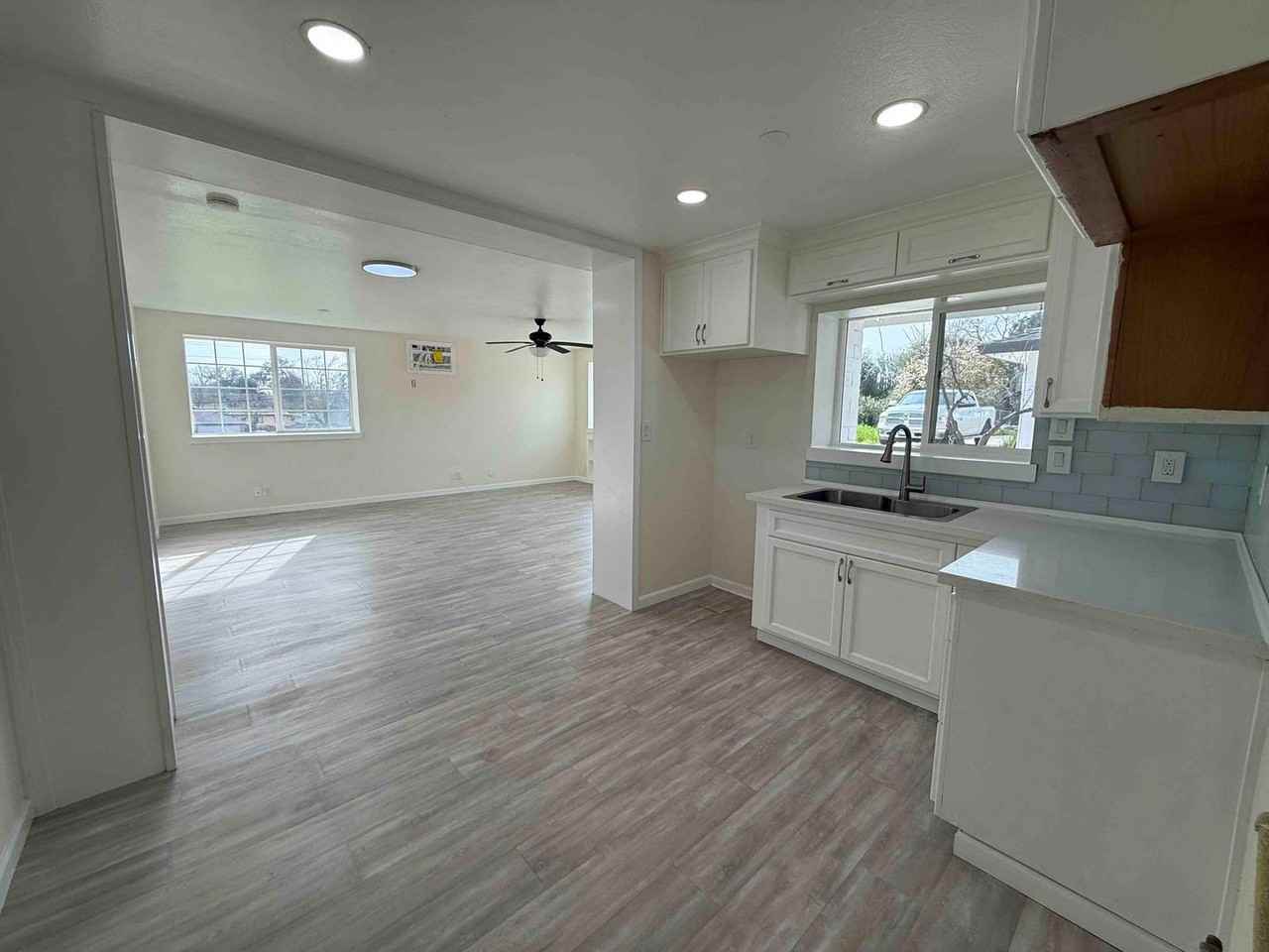 7024 Hazel Ave - Photo 6 of 19