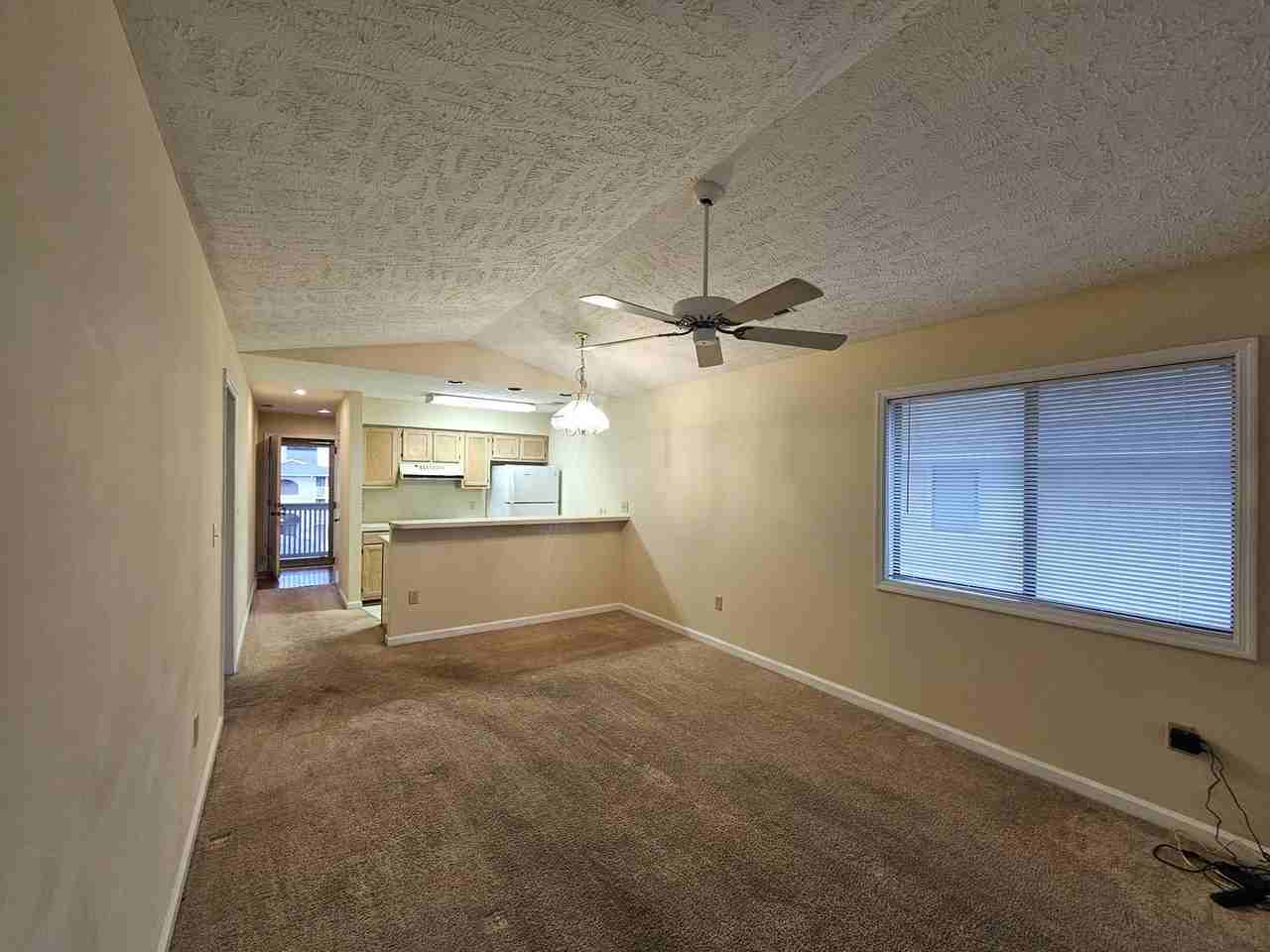 4278 Pinehurst Cir - Photo 6 of 9