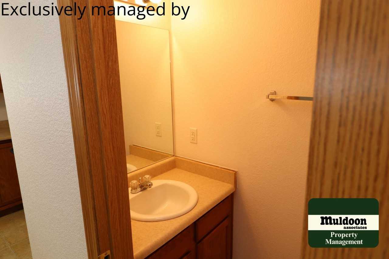 1116 Silverqueen Rd - Photo 6 of 10