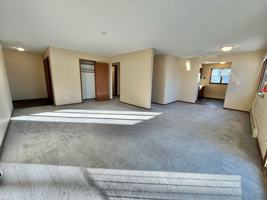 featured image of 201 N Summit Ave