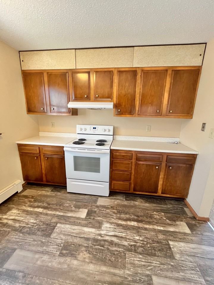 201 N Summit Ave Aaparments - Photo 7 of 17