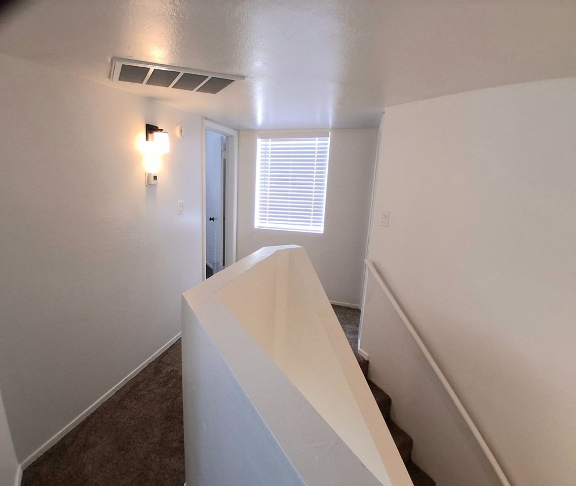 1715 E. Pepper Circle - Photo 5 of 15