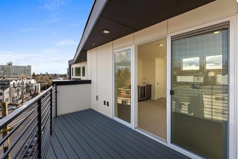 7213 5th Ave Ne - Photo 3 of 15