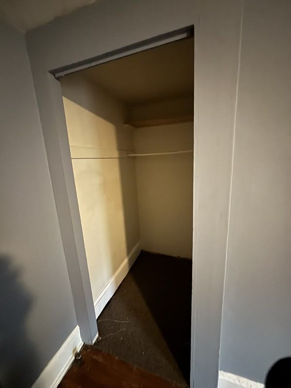 811 W Main St #4 - Photo 5 of 9