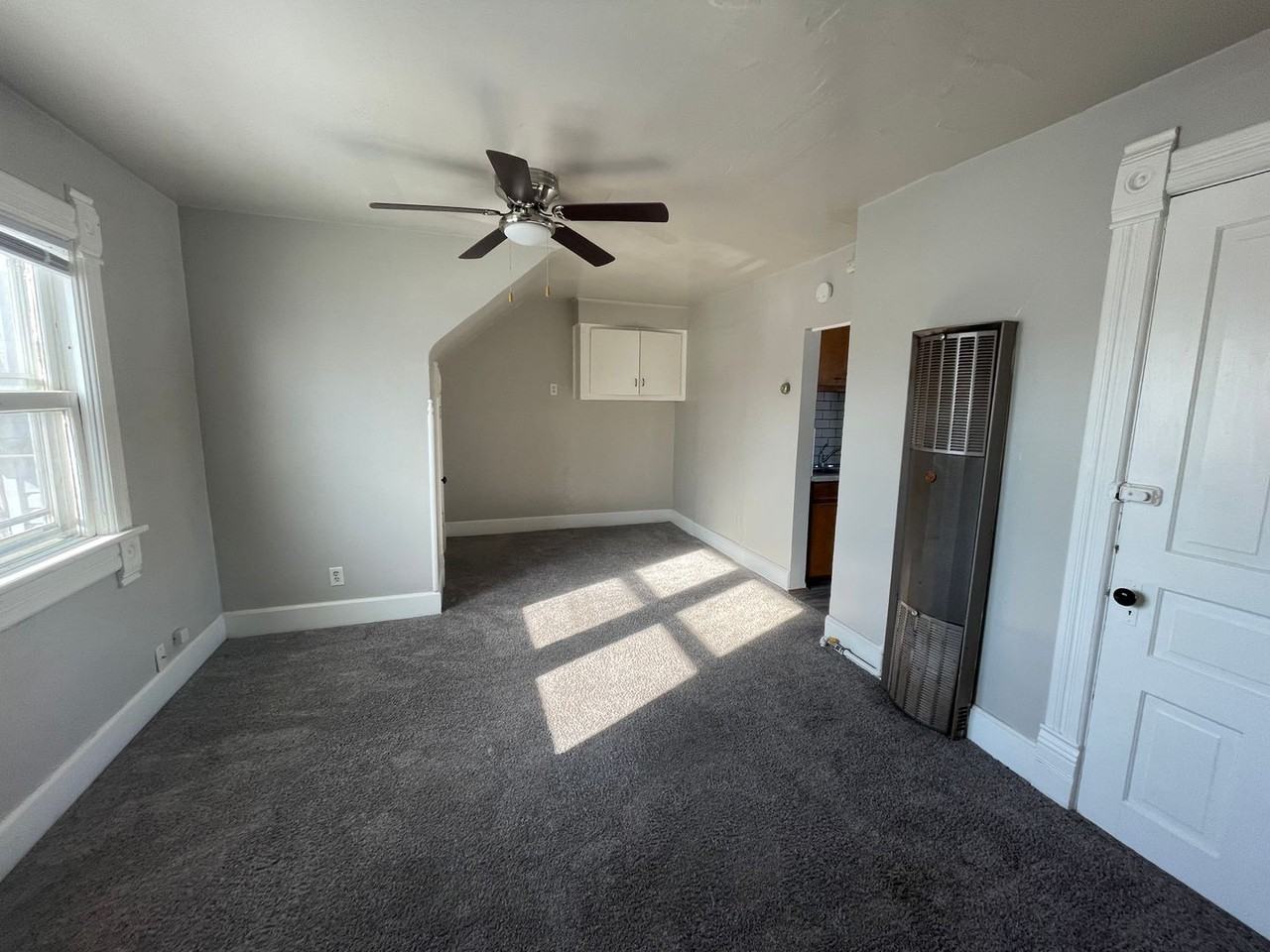 1209 Harvey St - Photo 3 of 6