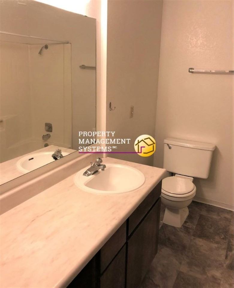 1042 E Quail Vista Ct #H - Photo 6 of 15