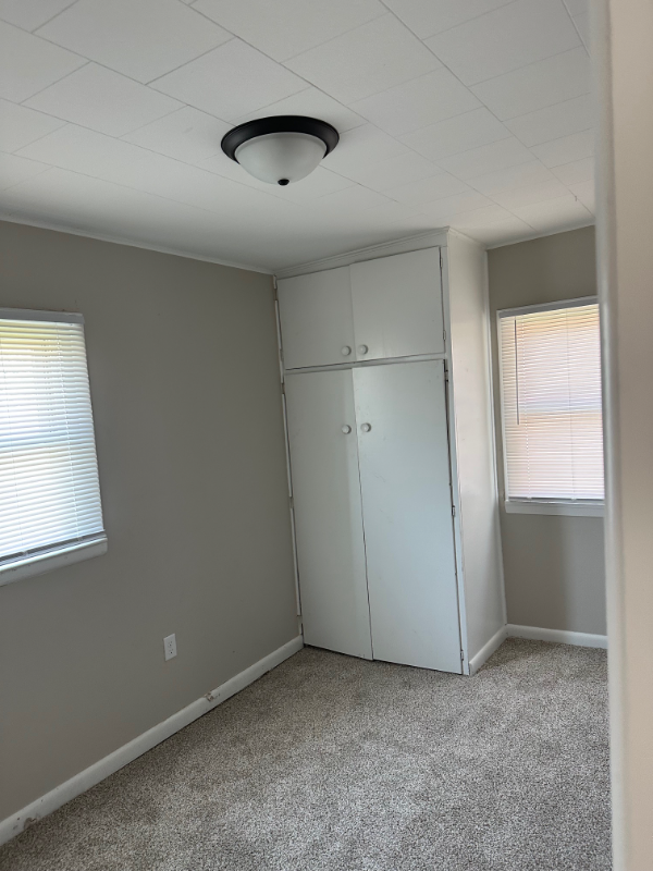 214 N Main St - Photo 2 of 8