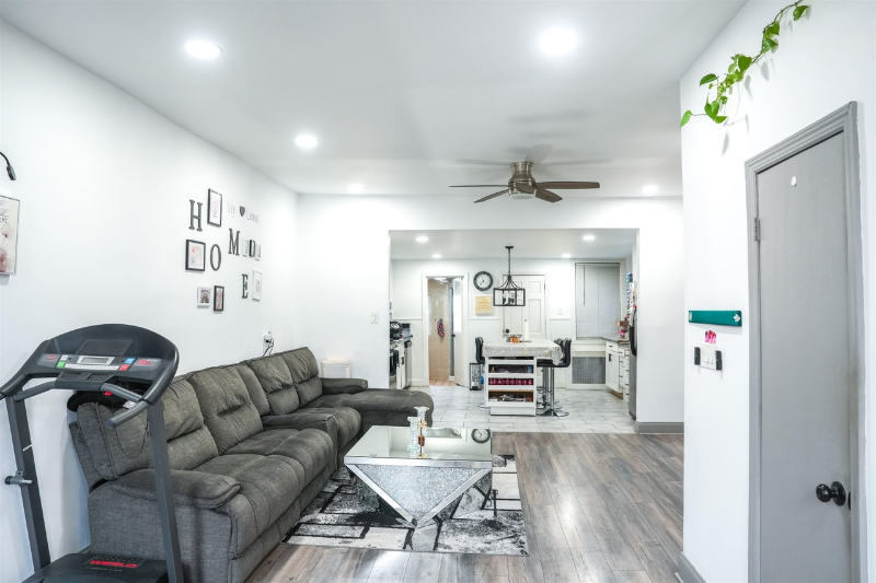 134 Broadway - Photo 2 of 19