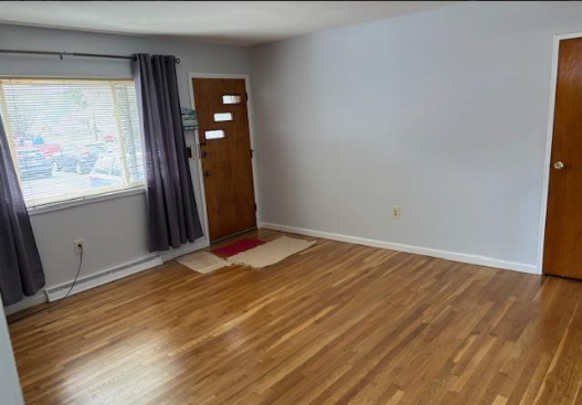 262 Chamberlain Ave #4 - Photo 6 of 14