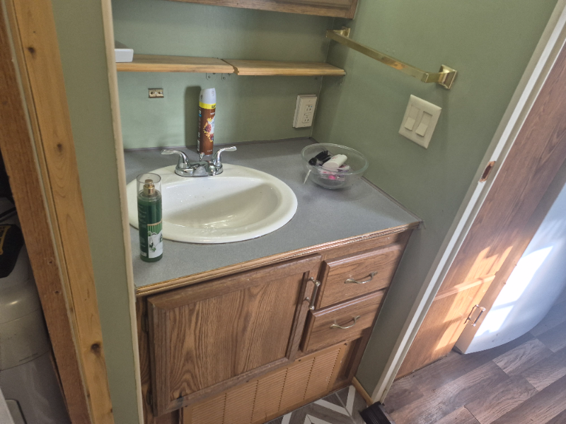 111 W Grizdale Dr - Photo 7 of 10