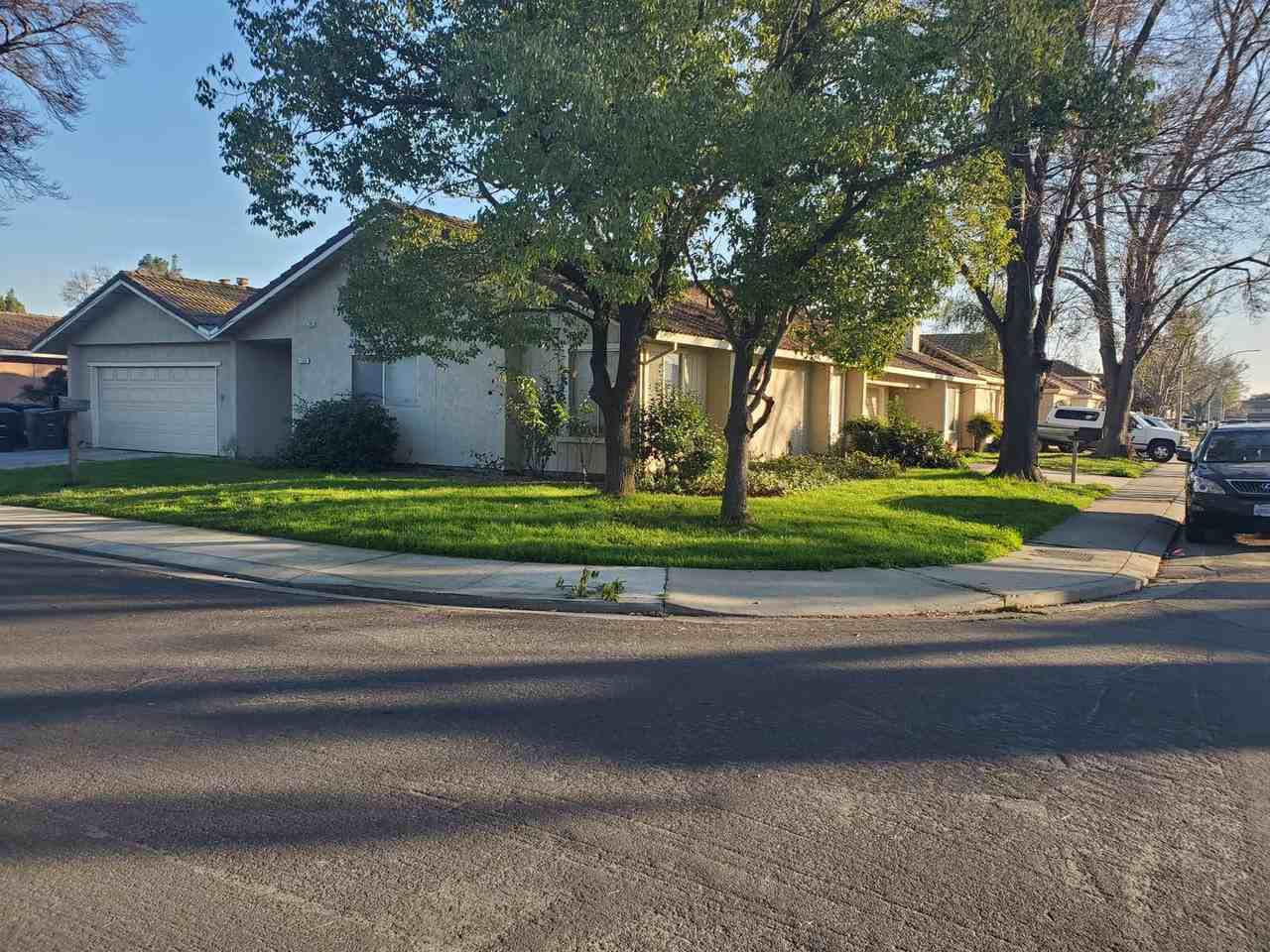 3904 Monteview Dr - Photo 4 of 27