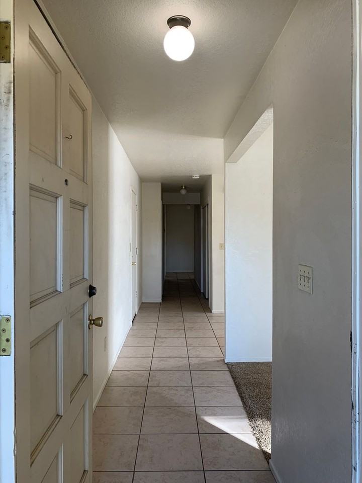 3904 Monteview Dr - Photo 7 of 27