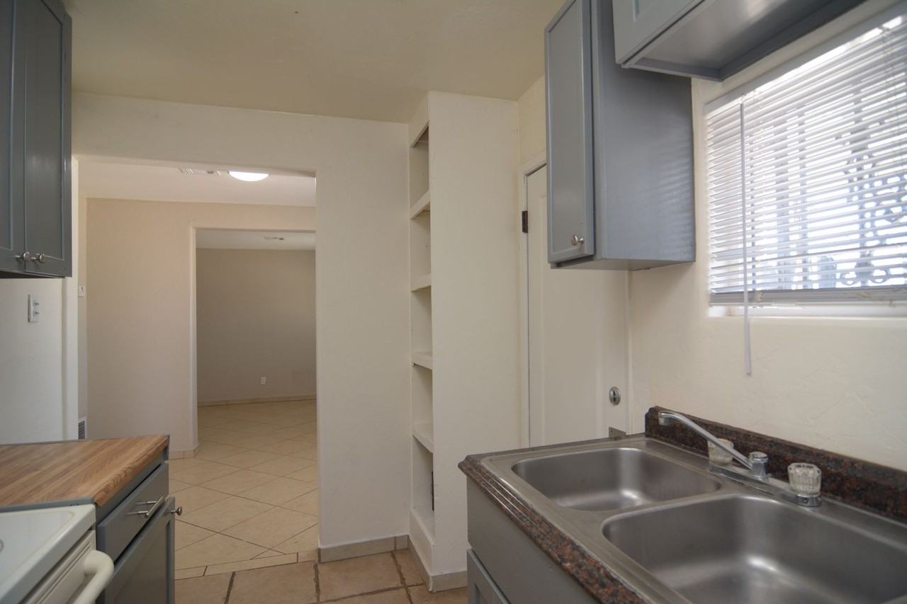 38 W Rillito St - Photo 7 of 18