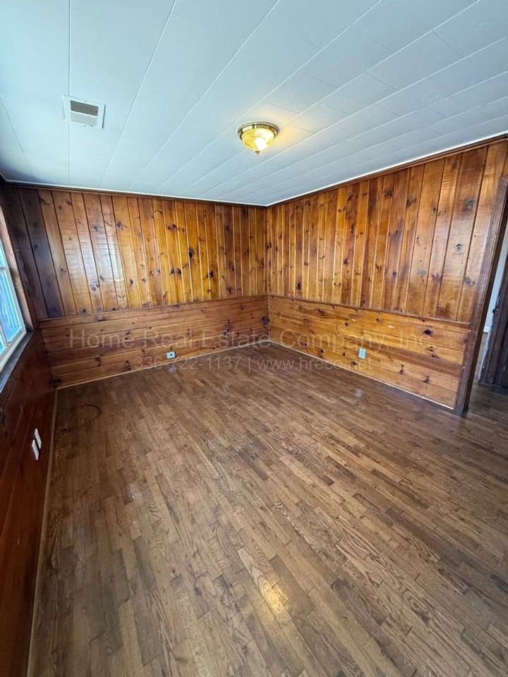 1432 Douglas St - Photo 2 of 7