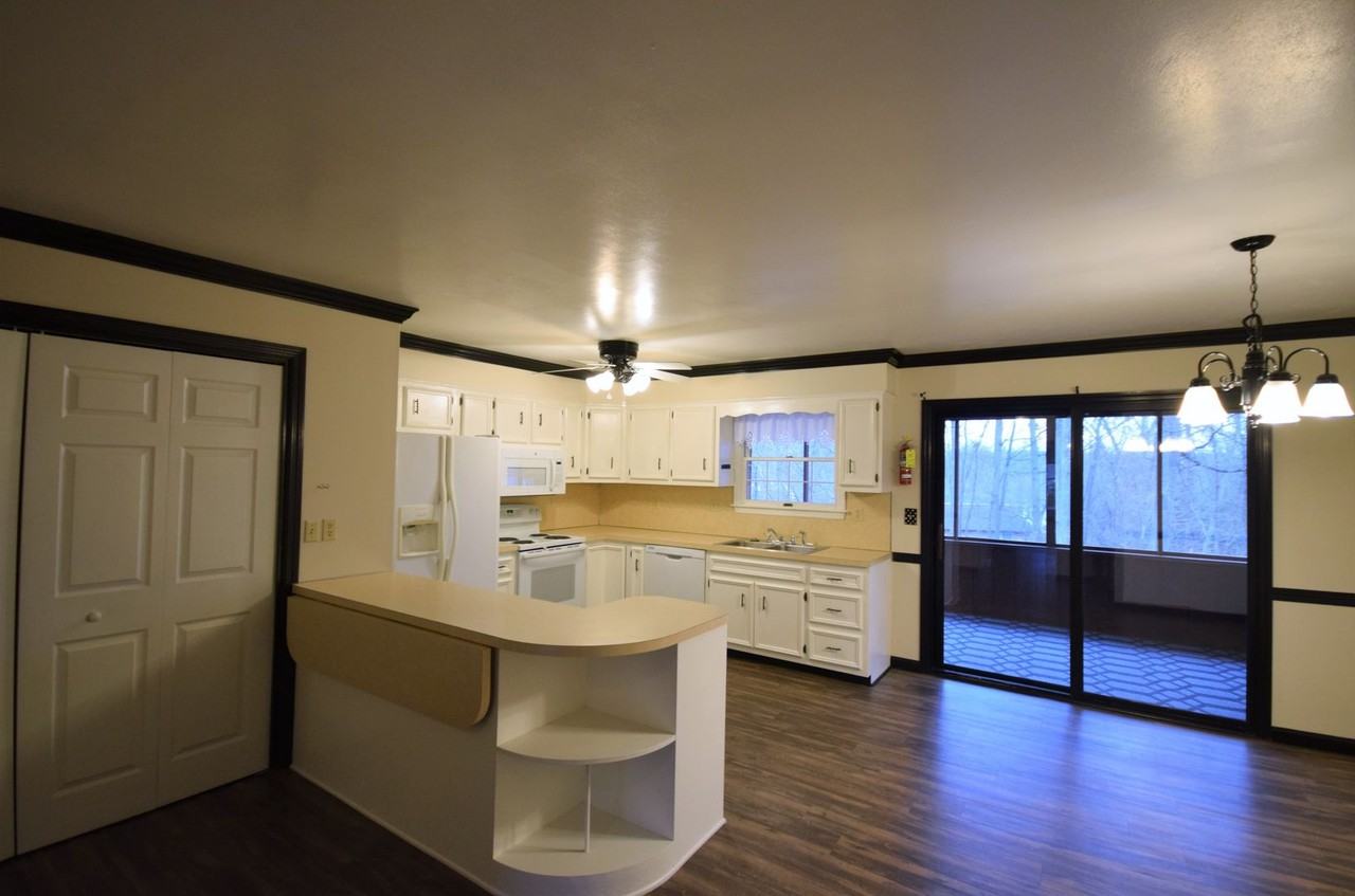 650 Galen Dr - Photo 4 of 14