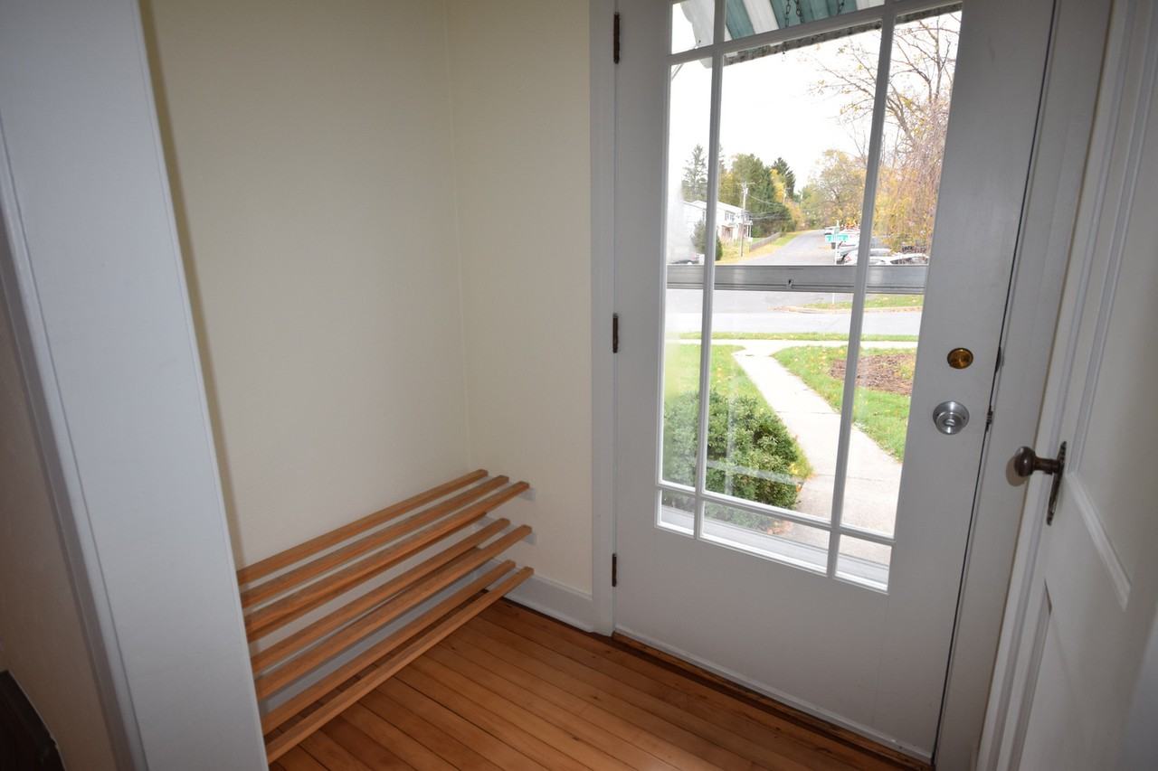 868 N Allen St - Photo 3 of 19