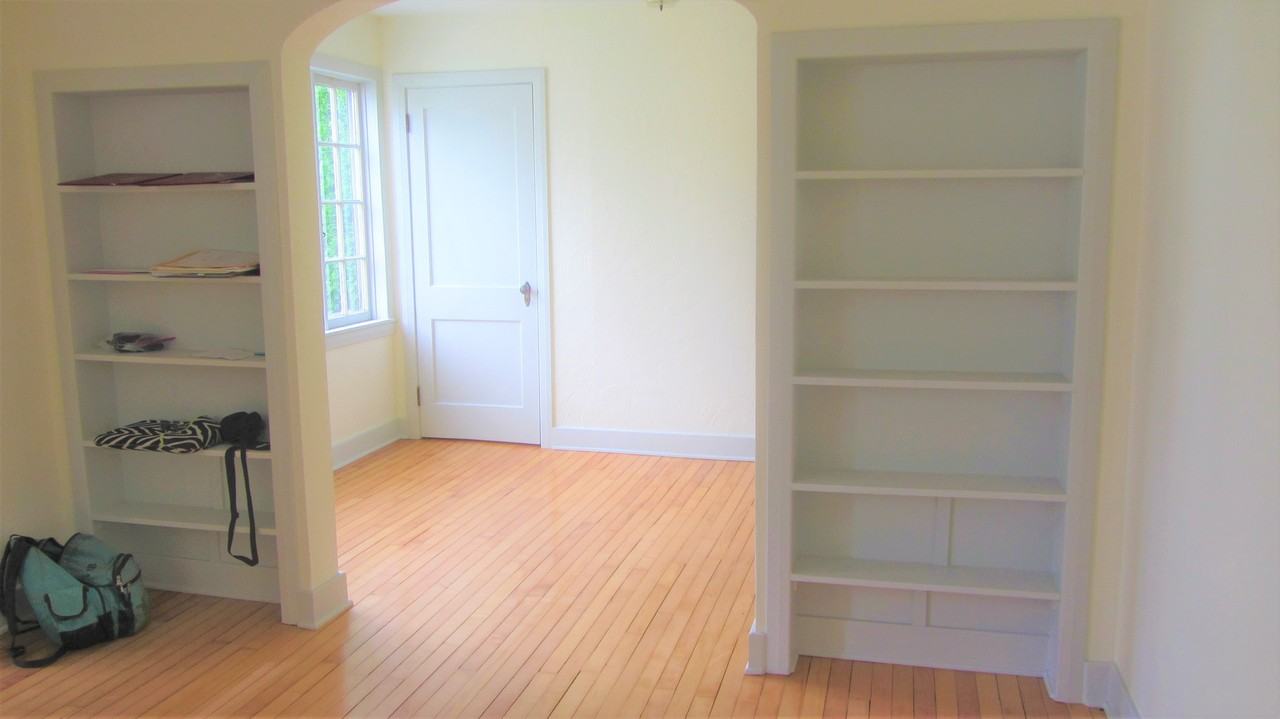 868 N Allen St - Photo 7 of 19