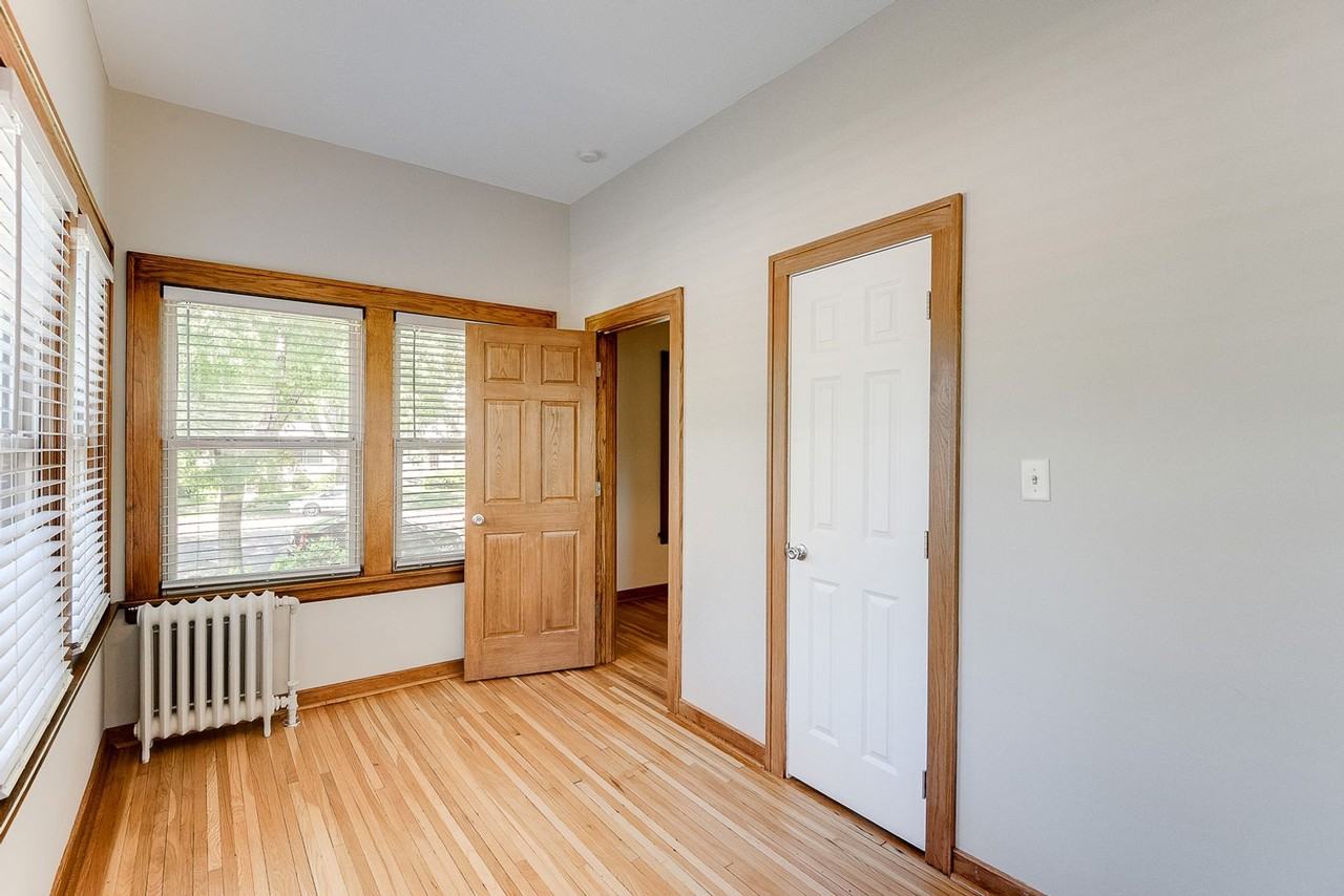 1494 Grand Ave - Photo 6 of 25