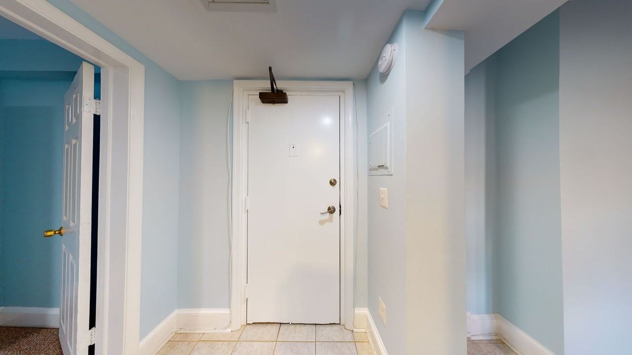 18 9th St Ne - Photo 2 of 17